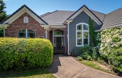 295 FAIRWAY VILLAGE LN, Roseburg, OR 97471