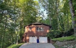 231 Davis Drive, Morganton, NC 28655