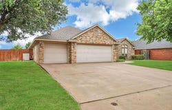 3405 Wendy Lane, Altus, OK 73521