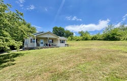 17 Sunny Brook Road, Heidrick, KY 40949