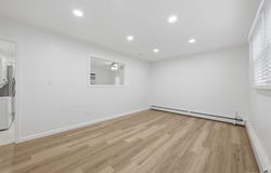 Lindenhurst, NY 11757