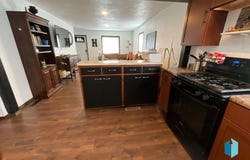 3135 N Lewis Ave, Sioux Falls, SD 57104