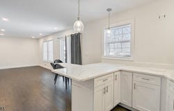 7 Maple St, Bloomfield Twp., NJ 07003-3601