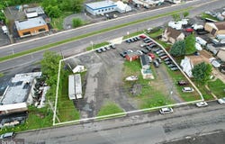 7002-7004 BRISTOL PIKE, LEVITTOWN, PA 19057