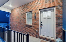 1911 Dahlman Rows Plaza, Omaha, NE 68108