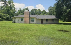 47422 St Amant Ln, St Amant, LA 70774