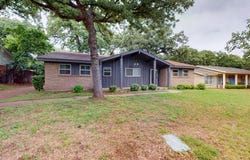 716 W Pleasantview Drive, Hurst, TX 76054