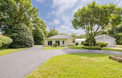 380 Crandall Rd, Tiverton, RI 02878
