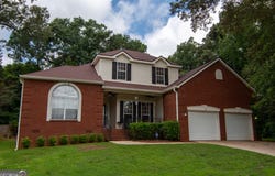 214 Hunters Chase, Byron, GA 31008