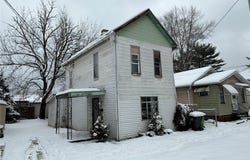 217 McConnell Street, Uhrichsville, OH 44683