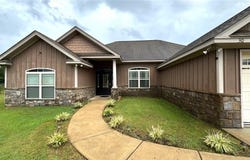 30 Norman Drive, Fort Mitchell, AL 36856
