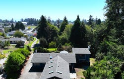 614 HASSETT St, Brookings, OR 97415