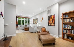 327 E 17th Street, Chicago, IL 60616