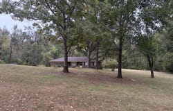696 Hwy 30 E, OXFORD, MS 38655