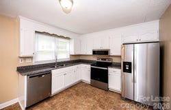 2711 Springbrook Circle, Gastonia, NC 28052