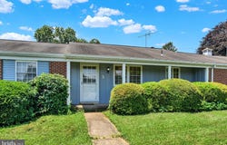 5 GREENWAY DRIVE, MECHANICSBURG, PA 17055