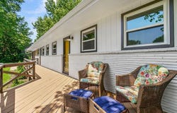 1300 NE 64Th Terrace, Kansas City, MO 64118