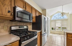 13 Penny Lane, Jackson, NJ 08527