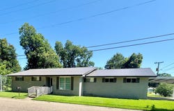 104 E Coleman Street, Opelousas, LA 70570