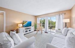 405 Us Highway 1 104, North Palm Beach, FL 33408