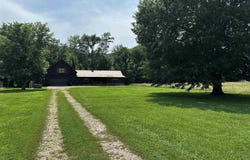 410 S Riverview Lane, Mountain View, AR 72560