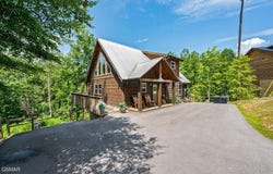1519 Bluff Ridge Road, Sevierville, TN 37876
