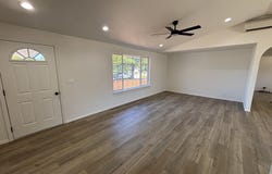 1445 YEW St, Florence, OR 97439