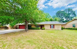380 NE 32nd Street, Paris, TX 75460