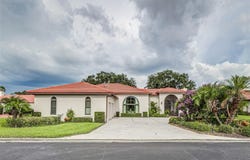 529 CLUBHOUSE DRIVE, LAKE WALES, FL 33898