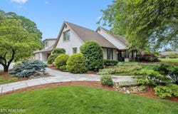 12368 N Fox Den Drive, Knoxville, TN 37934