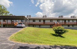 13 Keel Lane, Kimberling City, MO 65686