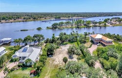 16420 Oakview Circle, Alva, FL 33920