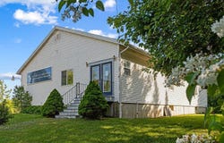 1520 Union Street, Bangor, ME 04401
