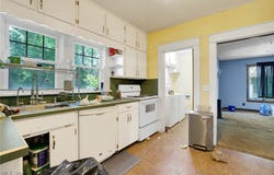 2647 Canton Road, Akron, OH 44312
