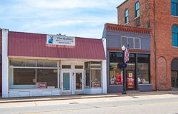 120 E Bridge Street, Plainwell, MI 49080