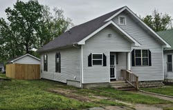 613 8th Street, Monett, MO 65708