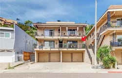 4570 Cove Dr, Carlsbad, CA 92008