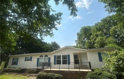 1035 Sueron Drive, King, NC 27021
