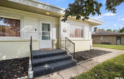13 ALEXANDER Lane, Bartonville, IL 61607