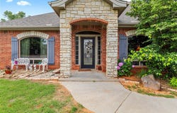 1414 Chisholm Trail, Weatherford, OK 73096
