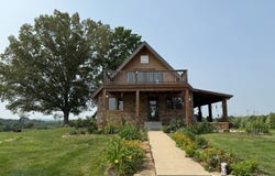 91 Grand Pierre Drive, Golconda, IL 62938