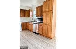 39 ACORN BOULEVARD, LANCASTER, PA 17602