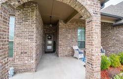 190 N Castle Street, Skiatook, OK 74070