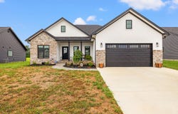 153 Willis Drive, Danville, KY 40422