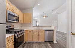 7456 OXFORD GARDEN Circle, APOLLO BEACH, FL 33572