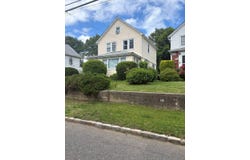 7A Franklin Rd, Great Neck, NY 11024