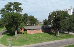 212 Farnsworth Street, Farnsworth, TX 79033