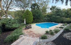 31 MONTGOMERY Avenue, ROCKY HILL, NJ 08553