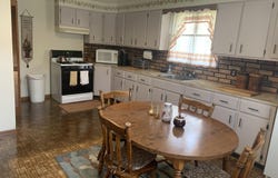 702 Woodlawn Street, Throop, PA 18512