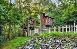 83 Cascades Parkway, Nebo, NC 28761